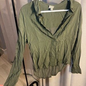 A New Day Green Fitted Button Down Shirt with Notched Collar